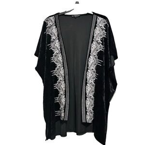 Andree By Unit Womens Velvet Kimono Jacket Small in Black With White Embroidered